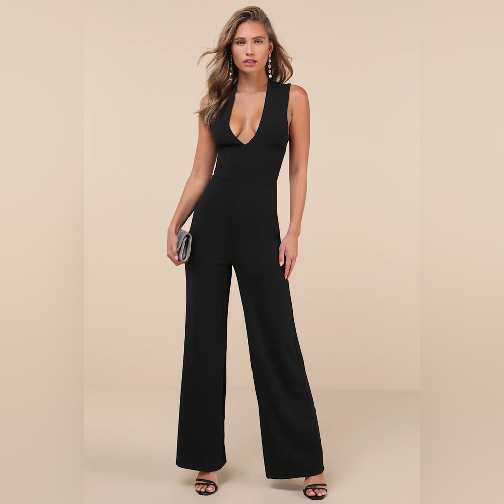 Lulu's Black Sleeveless Jumpsuit NWT!